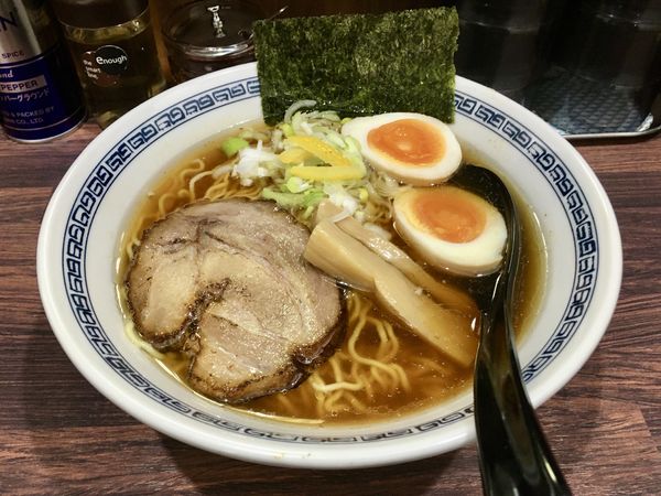 「サッポロビール黒ラベル生中瓶 → 味玉らーめん」@中華そば 新の写真