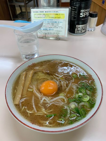 「中華そば中+生卵」@中華そば いのたに 本店の写真