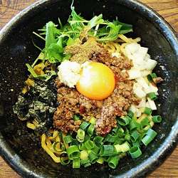 カレー台湾まぜそば 860円