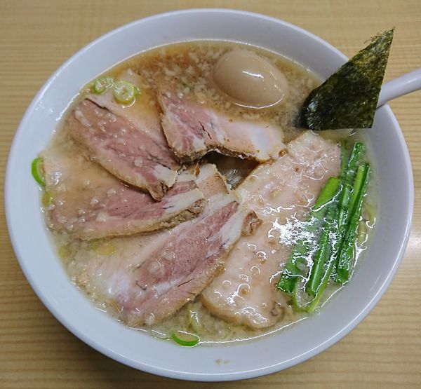 「味玉入りチャーシューメン(1000円)」@本格的豚骨そば まりぼの写真