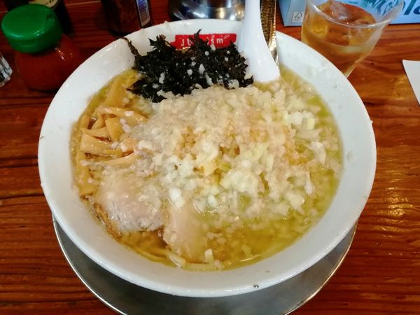 「中華そば　大盛り　大脂　玉ねぎ」@らーめん 滋魂の写真