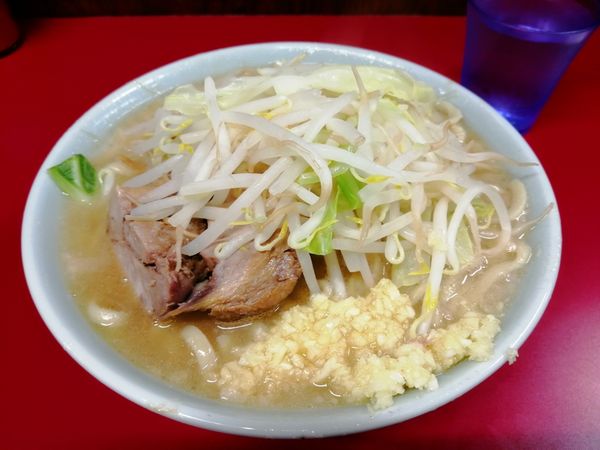 「ラーメン小　にんにく」@ラーメン二郎 新潟店の写真