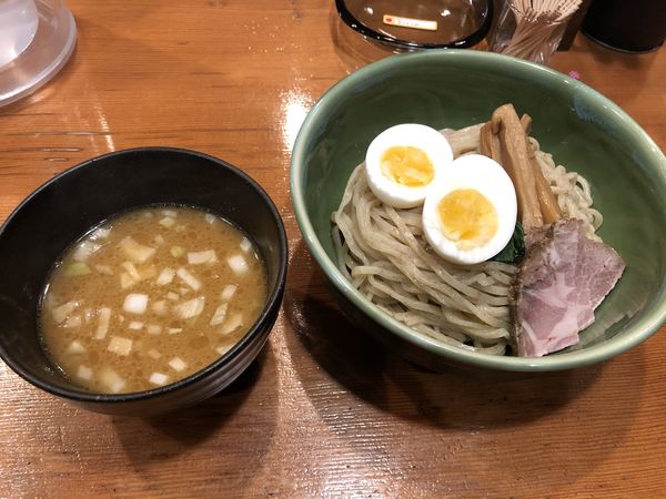 「【限定】つけめん（鶏白湯醤油）＋味たま」@鮫麺房 さのすけの写真