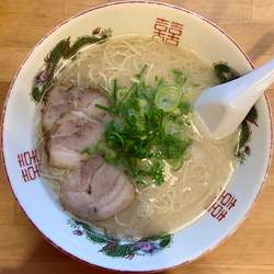 ラーメン (550円)