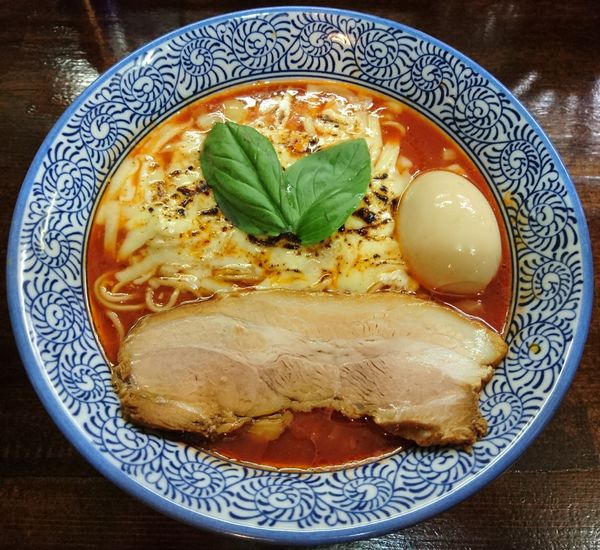 「【限定】トマトチーズラーメン＋味玉」@麺処 むら井の写真