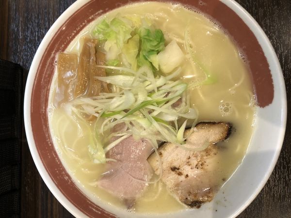 「濃厚鶏しおらーめん」@ら〜めん剣豪の写真