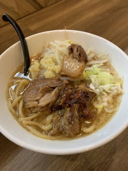 「豚インディー 800円」@INDIEラーメンの写真
