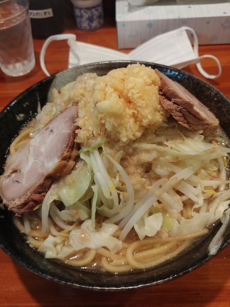 「ラーメン 大盛り（ニンニク多め）」@ラーメン梅 梅島店の写真