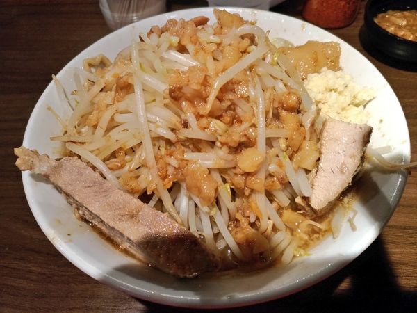 「ラーメン（ニンニクヤサイアブラ）」@らーめんふぁんくらぶ 歴史を刻めの写真