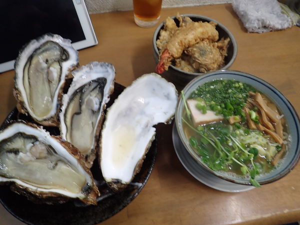 「青三種干し　牡蠣蕎麦Ｓ」@MENYA 食い味の道有楽の写真