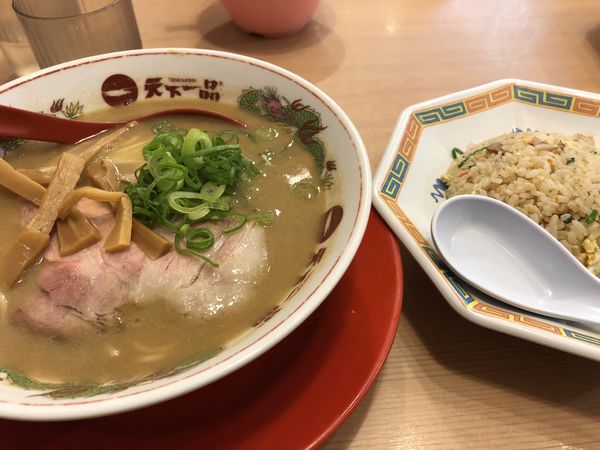 「チャーハン定食こってり」@天下一品 水道橋店の写真