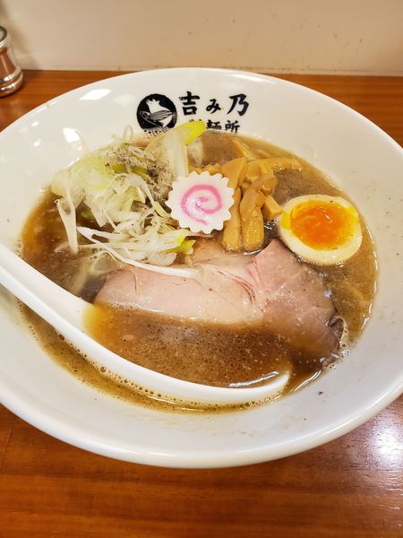 「飛出汁らーめん」@吉み乃製麺所 大和店の写真