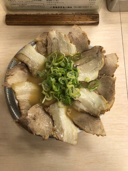 「醤油ラーメン(チャーシュー多め)」@まるやすラーメンの写真