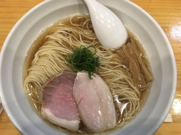 「醤油ラーメン　850円」@麺響万蕾の写真