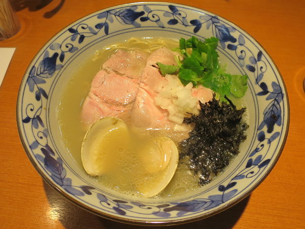 「三種の貝出汁潮そば ８８０円」@㐂九八 ～garage～の写真