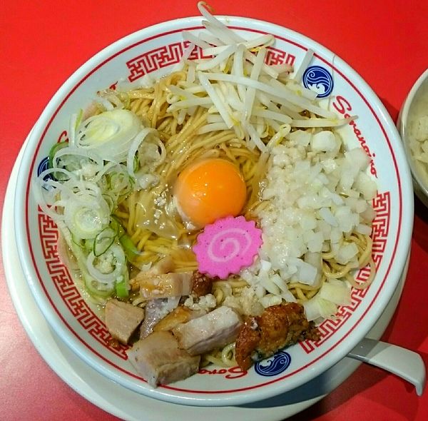 「和豚もち豚の油そば」@ソラノイロ 池袋店の写真