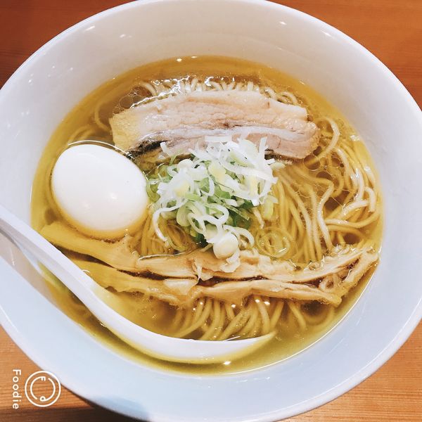 「らーめん塩700円＋味玉100円」@麺堂 稲葉の写真