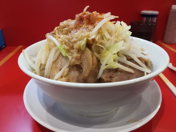 「ラーメン小＋豚増し」@ラーメン エボシ 都通本店の写真