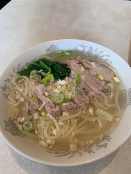 「鶏絲湯麵 通常価格900円」@上海手打ちそばヤンヤン 銀座・三原橋交番前の写真