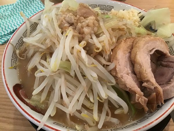 「ラーメン小780円(ヤサイニンニクアブラカラメ)」@豚山 中野店の写真
