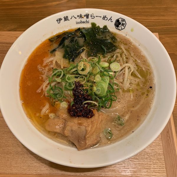 三種のラー油焦がし味噌らーめん