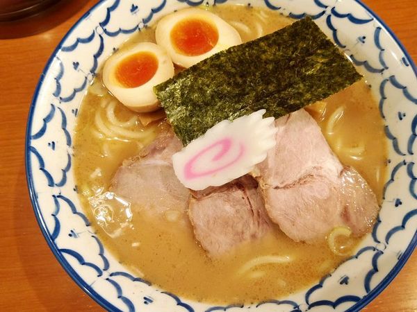 「得中華そば（並と中の間260g）」@麺恋処 いそじの写真