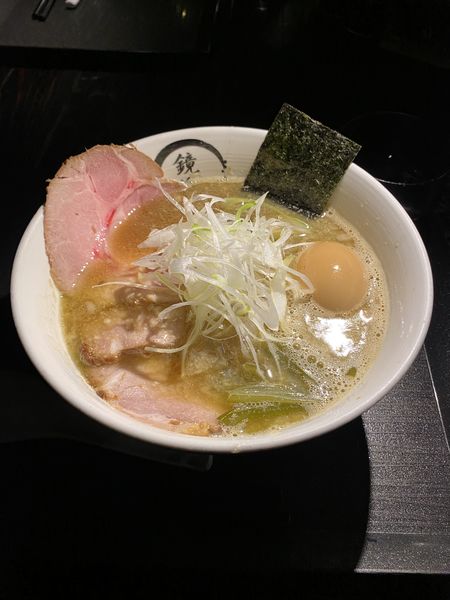 「背脂煮干ネギチャーシュー麺+チャーシュートッピング」@らーめん愉悦処 鏡花の写真