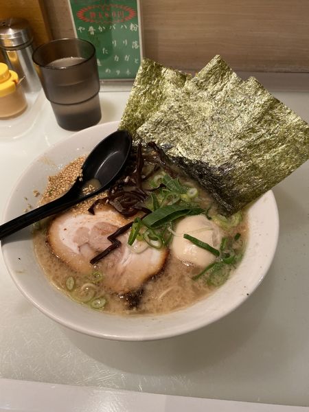 「博多悟空ラーメン・白」@九州博多らーめん麺屋 悟空 立川店の写真