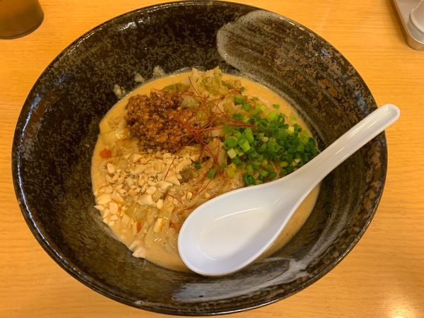 「汁なし坦々麺　800円　ライス一杯無料」@担々麺のやひこの写真