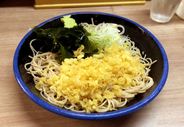 「冷やしたぬき(390円)」@そば処 あり賀せいろうの写真