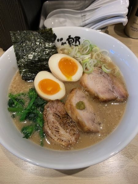 「じゃんタマ麺 通常価格950円」@チャーシュー麺 じゃん郎の写真