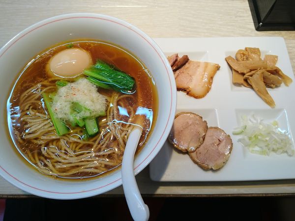 「旨玉中華そば」@本枯中華そば 魚雷の写真