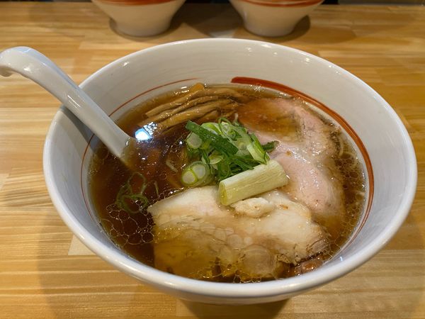 「らーめん正油」@川の先の上の写真