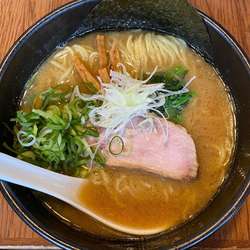 鐙らぁめん ¥760