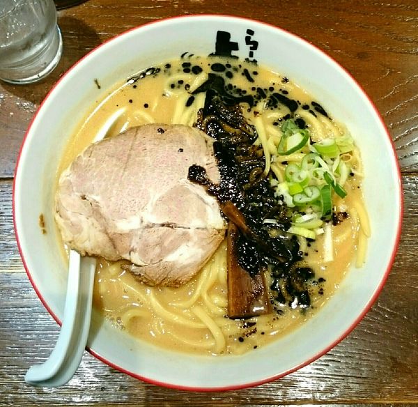「豚ブラックらーめん極太【限定】」@らーめん よし丸の写真