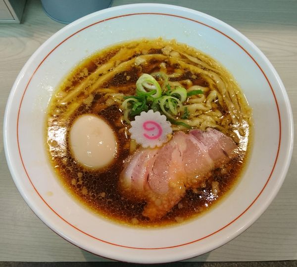 「味玉そば」@横浜中華そば 維新商店の写真