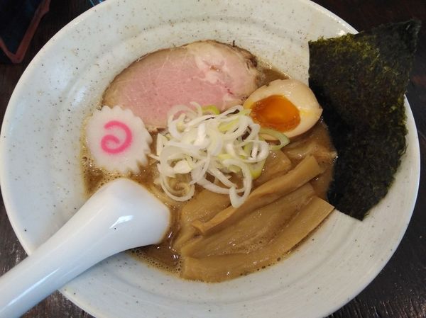 「らーめん並　750円」@まつおぶしの写真