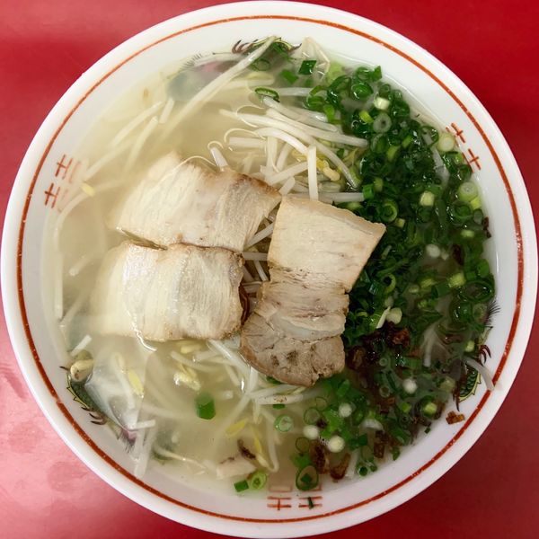 「ラーメン 中 (550円) ねぎ (50円) もやし (50円)」@のり一ラーメンの写真
