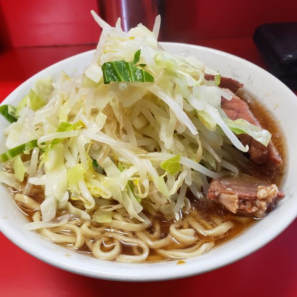 「小、野菜、油少な目、ばりかた」@ラーメン二郎 上野毛店の写真