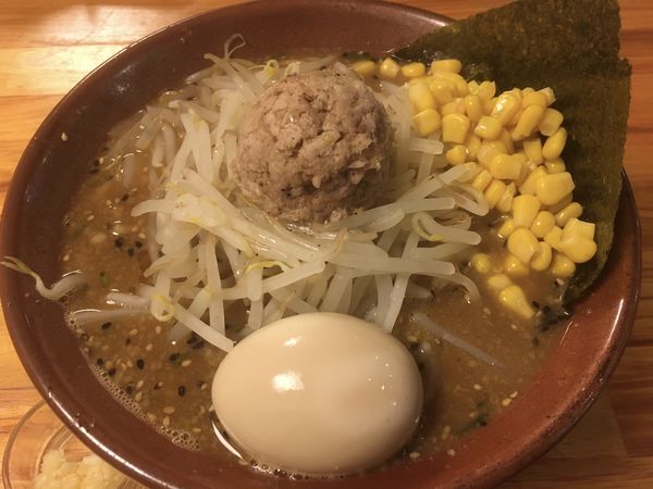 「味噌らーめん並盛＋味付けたまご（ニンニク少なめ　背脂）」@味噌好き！みそごろうの写真