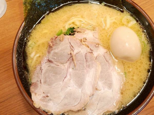 「まくり家スペシャル」@横浜家系ラーメン まくり家 川崎店の写真