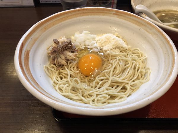 「煮干ラーメン＋和え麺釜玉チーズ」@麺屋むどうの写真