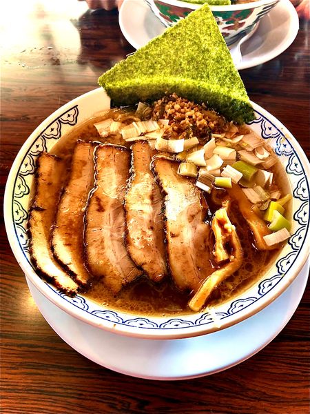 「極みばんから　大盛り　チャーシュー」@東京豚骨拉麺 ばんから 沼津店の写真