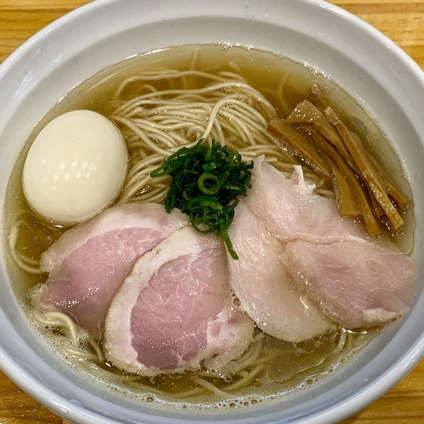 「全乗白醤油らーめん」@麺響万蕾の写真