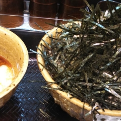 なぜ蕎麦にラー油をいれるのか。 池袋南口店の画像