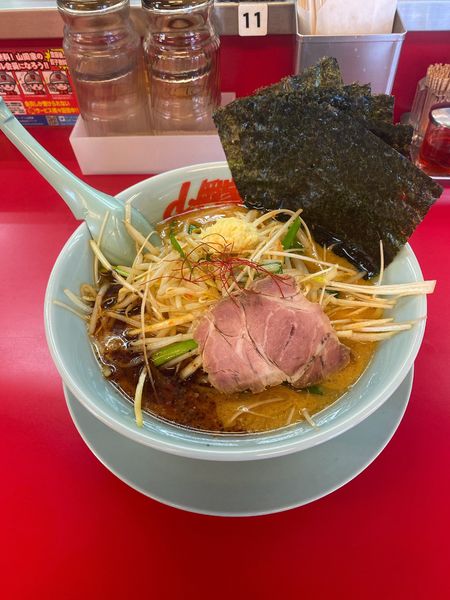 「期間限定 特製もやし味噌ラーメン+海苔」@ラーメン山岡家 石岡店の写真