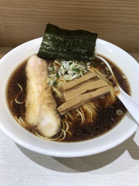 「黒らーめん(小盛) ¥800」@Soy Sauce Ramen Janya 醤屋の写真