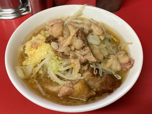 「麺半分豚2枚　ニンニクアブラ」@ラーメン二郎 茨城守谷店の写真