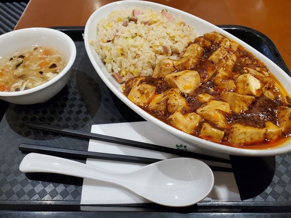「陳麻婆チャーハン」@福満園 マークイズみなとみらい店の写真