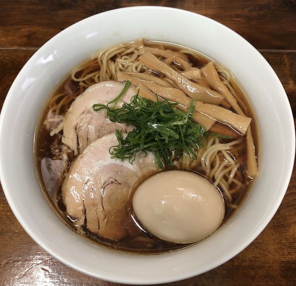 「白トリュフ香るシャンピニオン出汁のラーメン850円」@epilogue08の写真